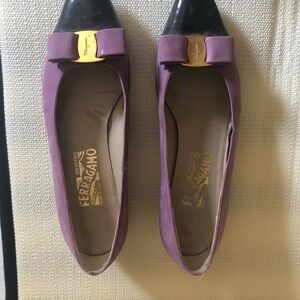 Salvatore Ferragamo Purple Heels with Elegant Gold Detail